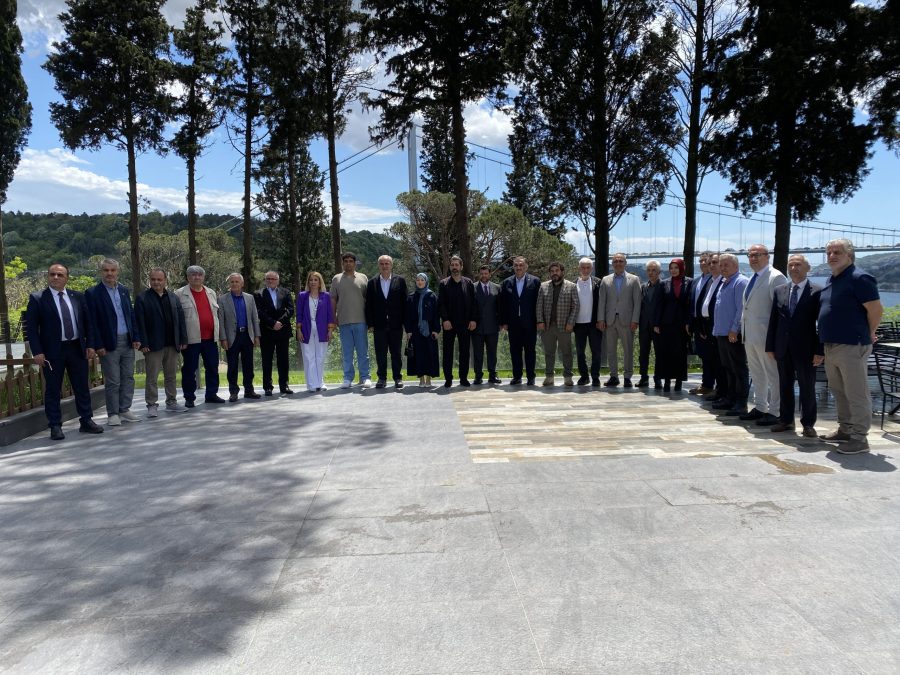 Deva Partisi üst yöneticileri Beykoz İlçe Başkanlığı’nın organize ettiği sabah kahvaltısında yöre dernekleri ve spor kulübü temsilcileri ile bir araya geldi. 
