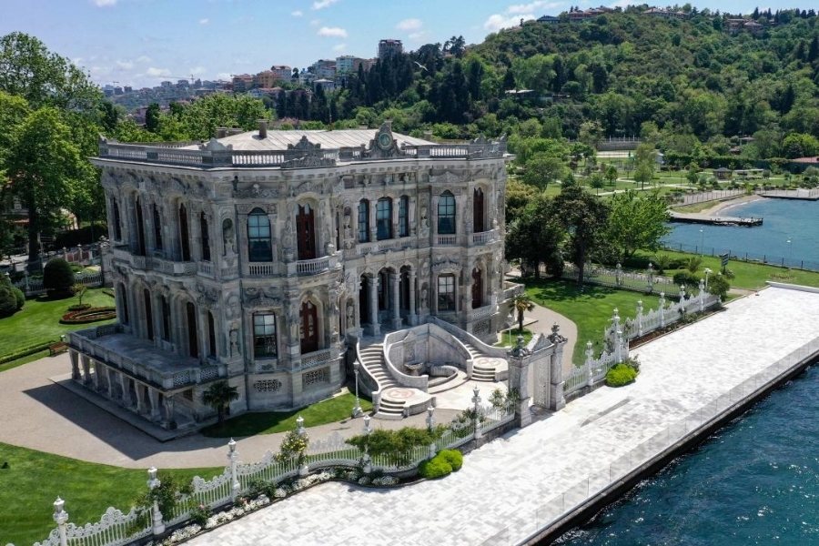 Beykoz’un tarihi ve turistik simgeleri arasında yer alan Milli Saraylar’a