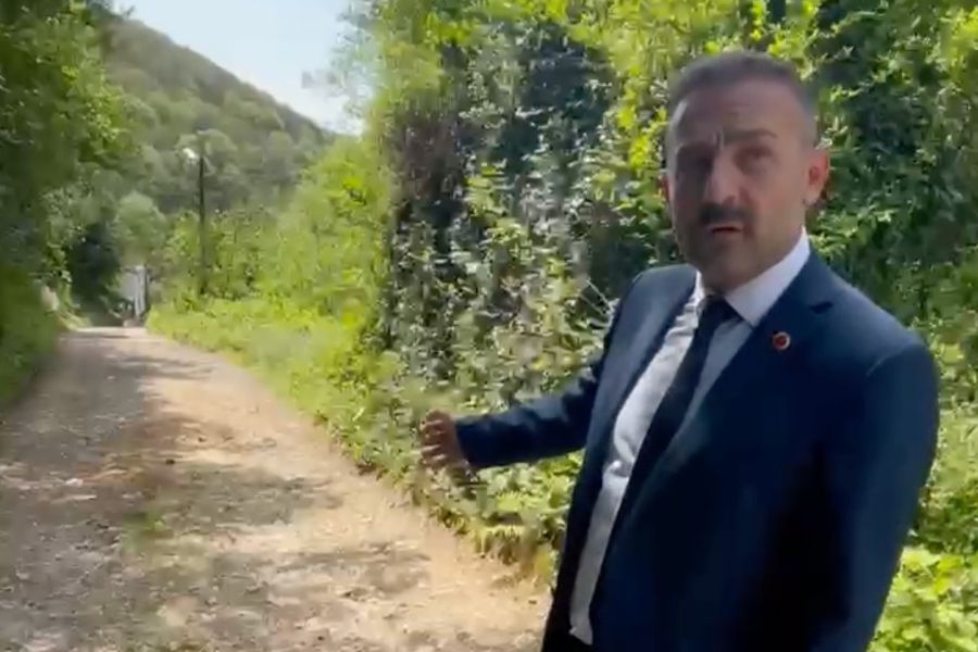 MHP Beykoz İlçe Başkanı Mehmet Gündoğdu, Anneler Günü dolayısıyla Tokatköy'de