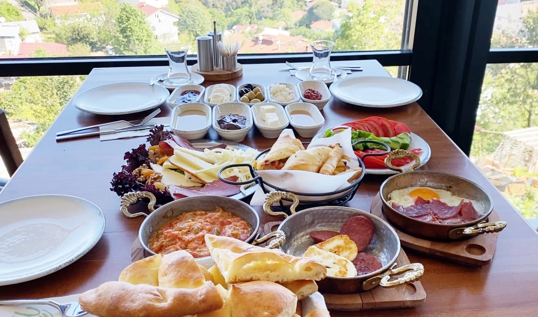 Beykoz’un iş ve yaşam merkezi Kavacık’ta kapılarını açan Menta Restoran,