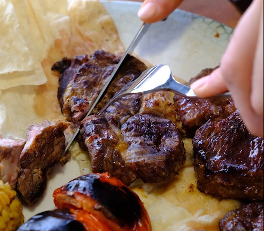 Beykoz’un iş ve yaşam merkezi Kavacık’ta kapılarını açan Menta Restoran, gastronomi dünyasına yepyeni bir soluk getiriyor. 