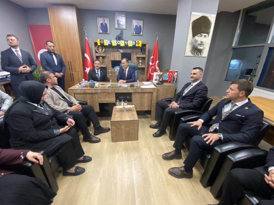 MHP İl Başkanı Volkan Yılmaz’dan Beykoz Teşkilatına ziyaret 4 MHP İstanbul İl Başkanı Volkan Yılmaz, yeni ataması yapılan İlçe Başkanlarına yönelik ziyaretlerine Beykoz Teşkilatı ile devam etti.