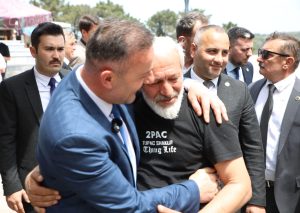 MHP’nin yeni Beykoz İlçe Başkanı Mehmet Gündoğdu, mazbatasını alır almaz