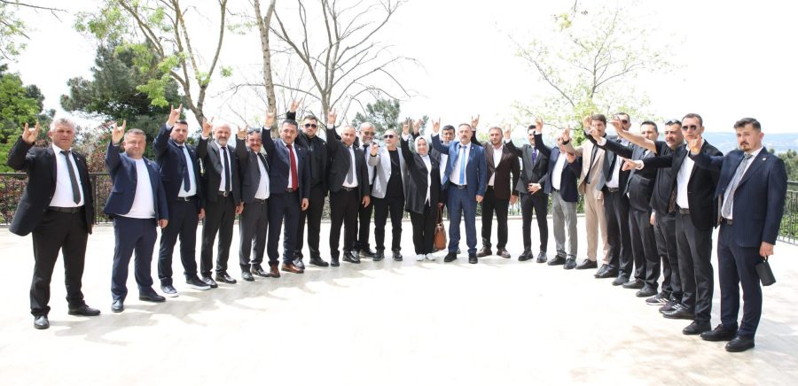 MHP’nin yeni Beykoz İlçe Başkanı Mehmet Gündoğdu, mazbatasını alır almaz hızlı bir şekilde görevine başladı.