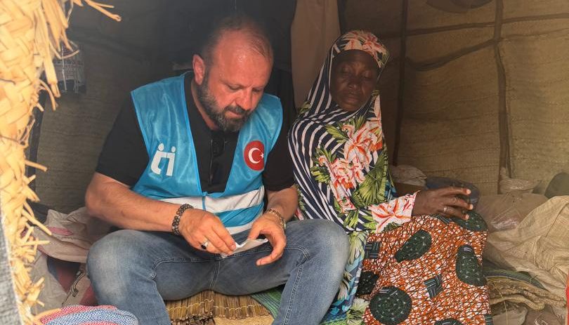 yetim vakfi bayrami beykozda degil bati afrikada gecirdi 2 e1780240072634