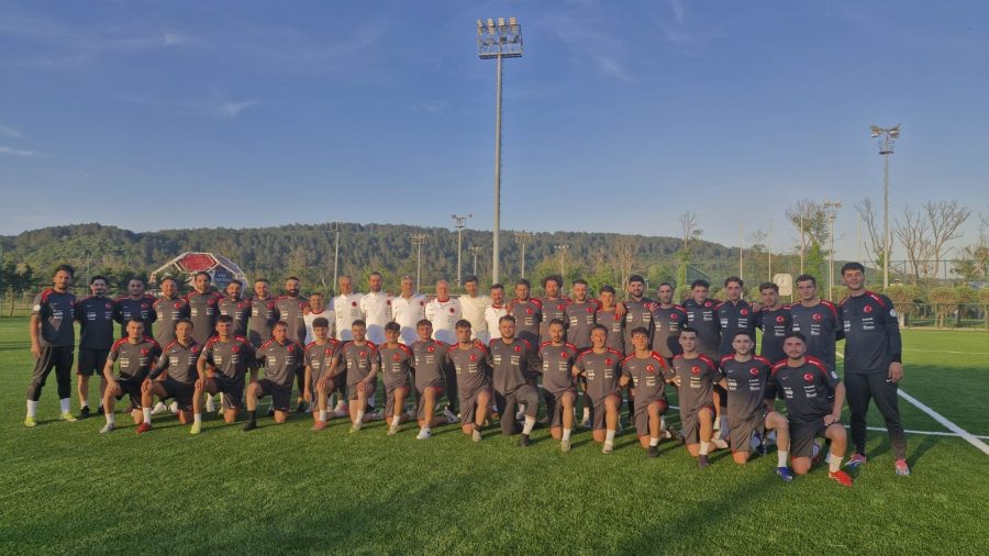 Türk futbolunun kalbinin attığı Riva'daki TFF Hasan Doğan Riva Eğitim ve Kamp Merkezinde A Milli Takımın Dünya Kupası müsabakaları için ABD'ye gitmesinin ardından İstanbul Bölge Amatör Karmasının kampı başladı. 