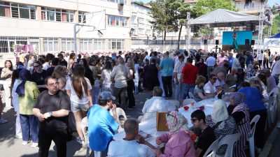 Beykoz Anadoluhisarı’nda bulunan Şehit Murat Akdemir Anadolu Lisesi Pilav gününde