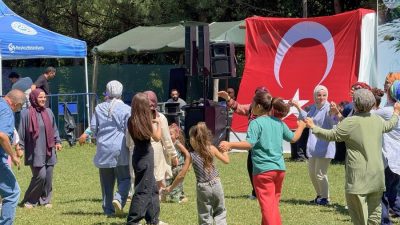Beykoz Rizeliler Derneği tarafından düzenlenen ve birlik beraberlik mesajlarının ön