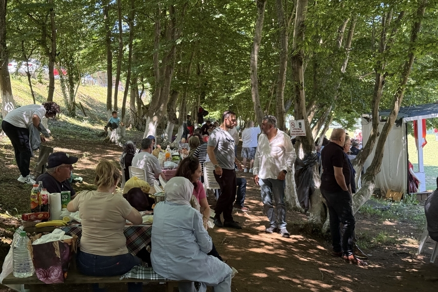 Beykoz Rizeliler Derneği'nden coşkulu piknik şöleni 1 piknik2
