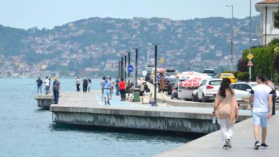 Beykoz’da, Karadeniz'e kıyısı bulunan sahil, plaj ve koylarda yüksek dalga