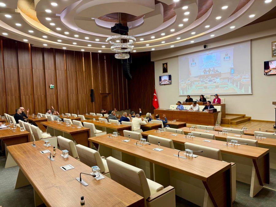 beykoz-belediye-meclisi-chpsiz-calisti