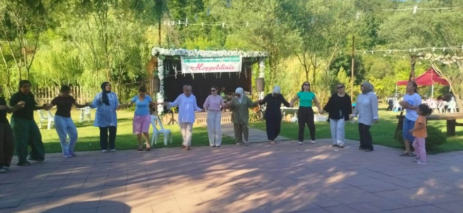 Beykoz’da Kastamonulardan karalahana pikniği 2 beykozda-kastamonulardan-karalahana-piknigi