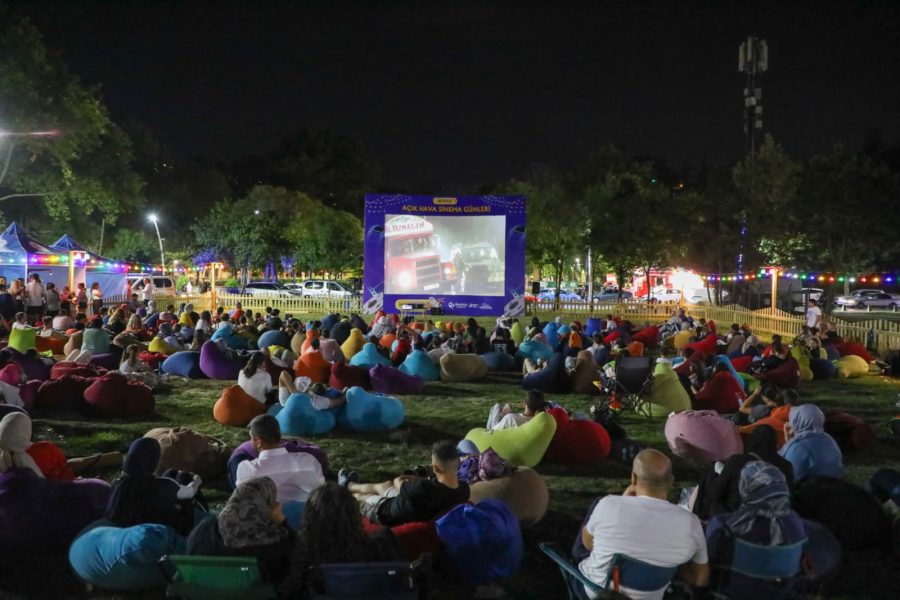 Beykoz Belediyesi tarafından düzenlenen Beykoz Açık Hava Sinema Günleri, ilk
