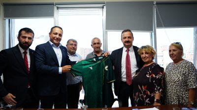 Anahtar Parti’nin üst düzey yöneticilerinden oluşan geniş bir heyet, Beykoz’da